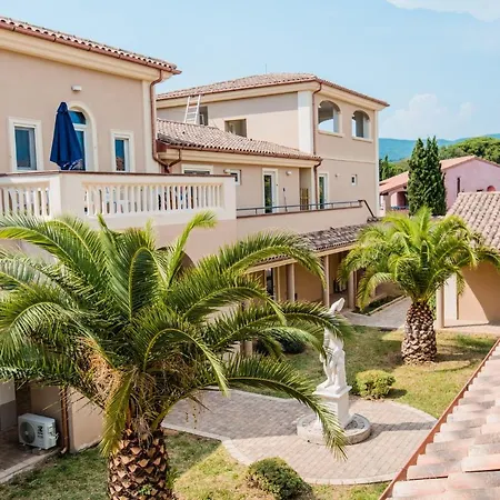 Borgo Felciaione Apart-hotel *