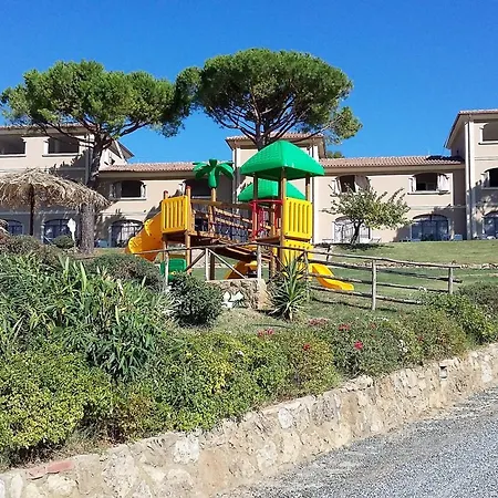 Hotel apartamentowy Borgo Felciaione 4*