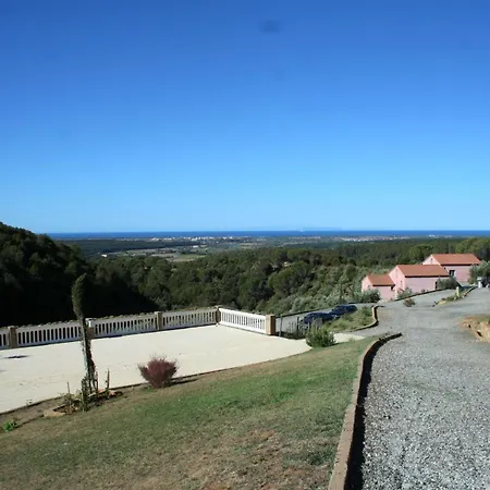 Hotel apartamentowy Borgo Felciaione 4*